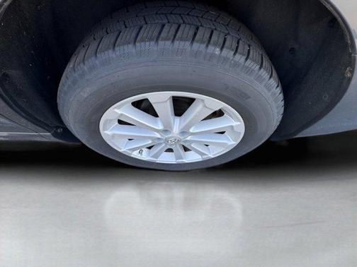 2012 Toyota Venza LE