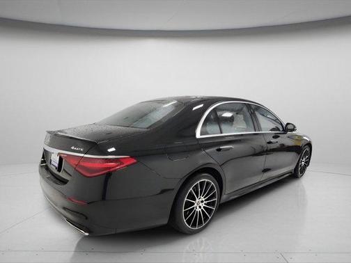 2022 Mercedes-Benz S-Class 4MATIC