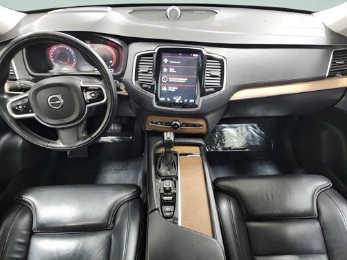 2019 Volvo XC90 T6 Inscription