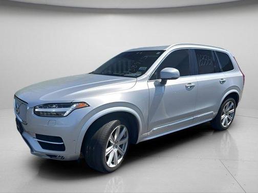 Bright Silver Metallic 2019 Volvo XC90 T6 Inscription