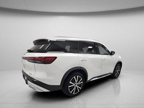 2022 INFINITI QX60 SENSORY