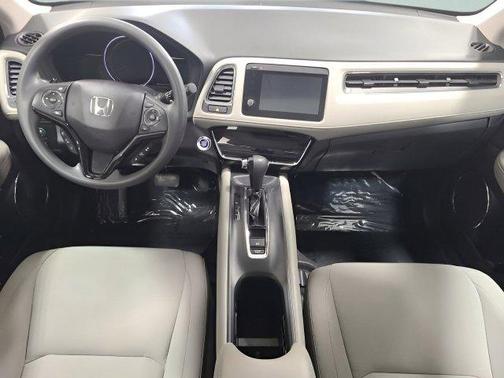 Lunar Silver Metallic 2022 Honda HR-V EX