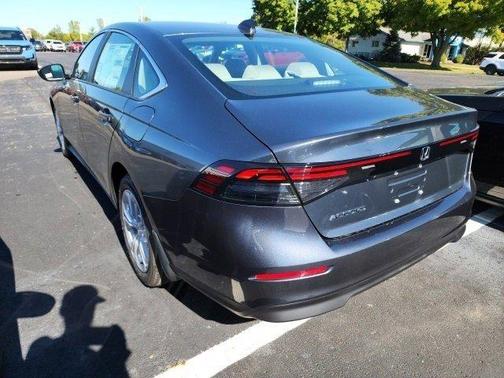 2025 Honda Accord LX 1.5T