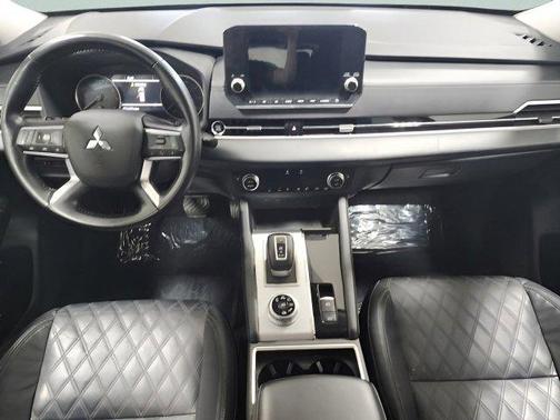 Black Diamond 2022 Mitsubishi Outlander SEL Special Edition S-AWC