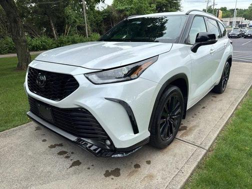 2023 Toyota Highlander XSE