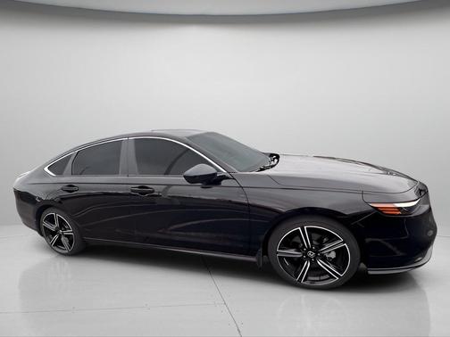 Crystal Black Pearl 2025 Honda Accord Hybrid Sport