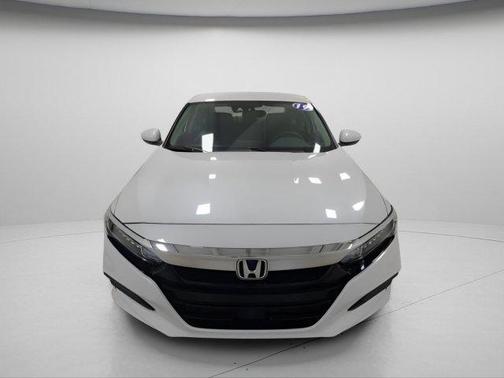 Platinum White Pearl 2019 Honda Accord LX