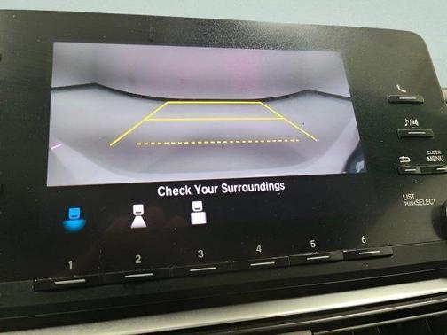 Platinum White Pearl 2019 Honda Accord LX