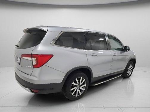 Lunar Silver Metallic 2019 Honda Pilot EX-L