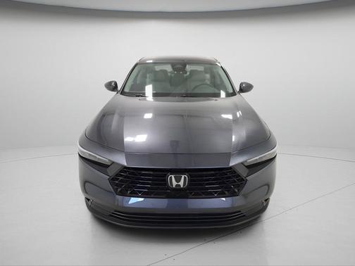 Solar Silver Metallic 2024 Honda Accord EX