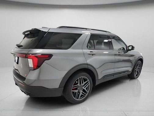 Carbonized Gray Metallic 2025 Ford Explorer ST