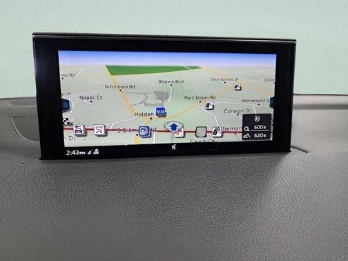 Silver Metallic 2019 Audi Q7 55 Premium Plus