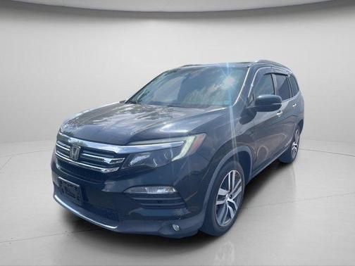 Crystal Black Pearl 2017 Honda Pilot Elite