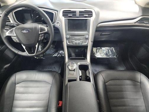 Ruby Red Metallic Tinted Clearcoat 2017 Ford Fusion SE