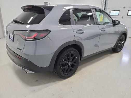 Urban Gray Pearl 2023 Honda HR-V AWD Sport