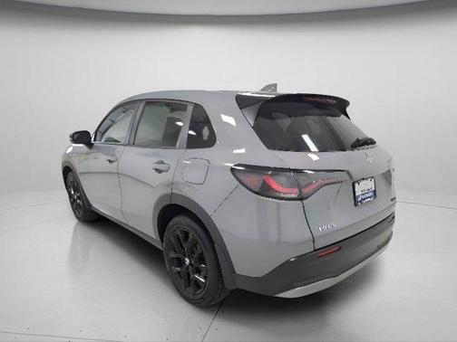 Urban Gray Pearl 2023 Honda HR-V AWD Sport