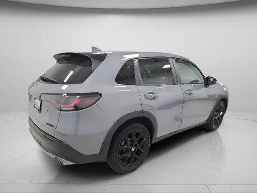 Urban Gray Pearl 2023 Honda HR-V AWD Sport