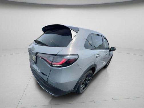 Urban Gray Pearl 2023 Honda HR-V AWD Sport