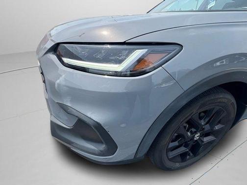 Urban Gray Pearl 2023 Honda HR-V AWD Sport