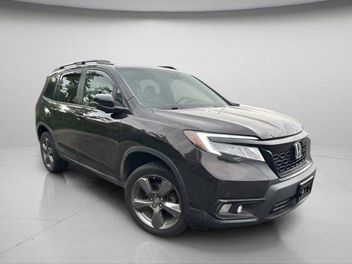 Crystal Black Pearl 2019 Honda Passport Touring