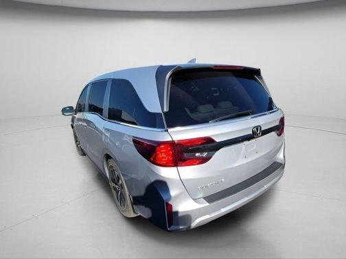 Solar Silver Metallic 2026 Honda Odyssey EX-L
