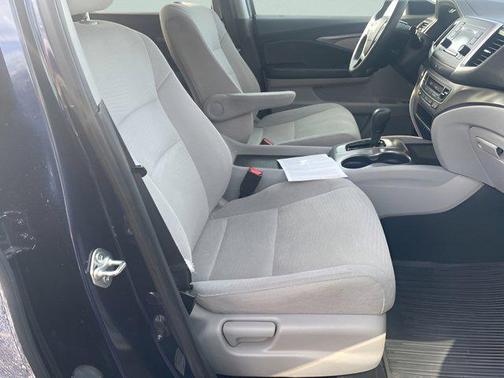 2016 Honda Pilot LX