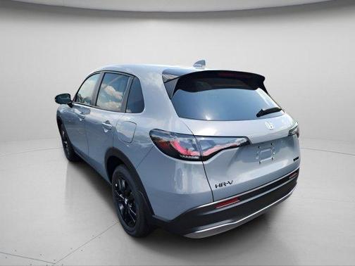 Urban Gray Pearl 2026 Honda HR-V AWD Sport
