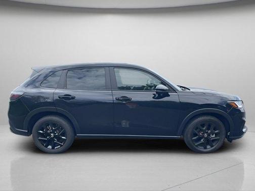 Crystal Black Pearl 2023 Honda HR-V AWD Sport