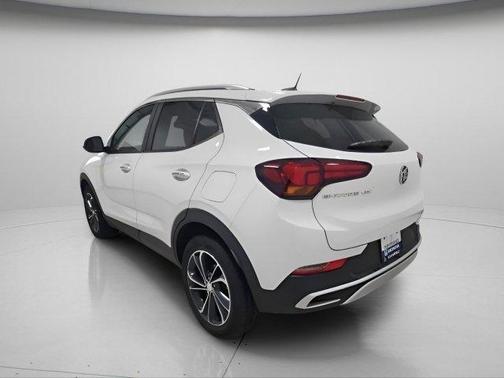 Summit White 2022 Buick Encore GX Select