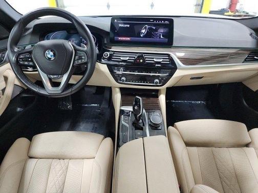 2021 BMW 530 xDrive