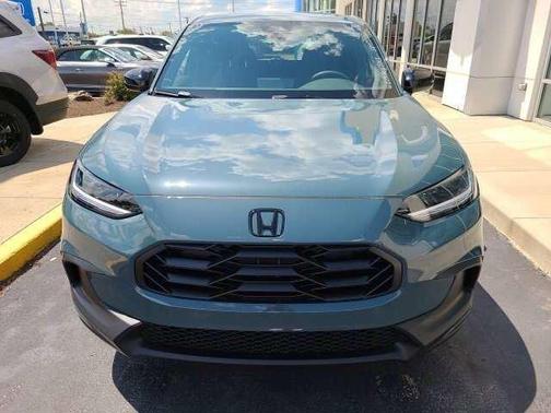 Nordic Forest Pearl 2024 Honda HR-V Sport