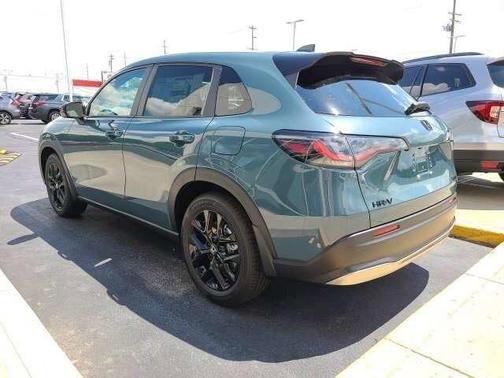 Nordic Forest Pearl 2024 Honda HR-V Sport