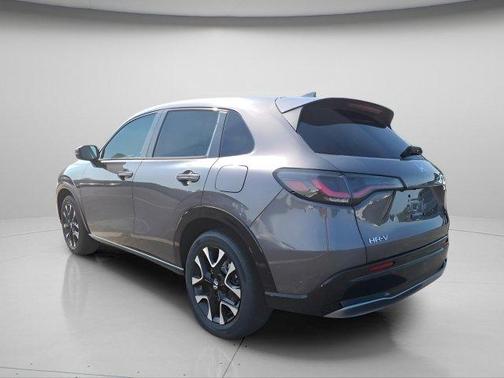 Modern Steel Metallic 2027 Honda HR-V EX-L