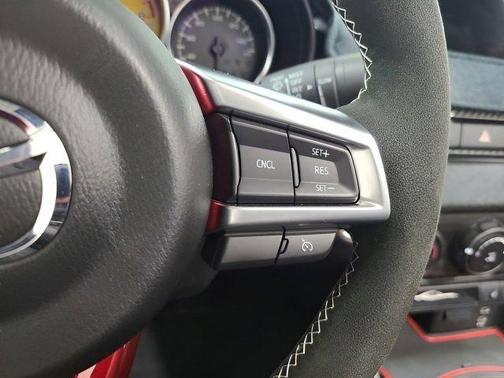 Soul Red Crystal Metallic 2025 Mazda MX-5 Miata RF Club