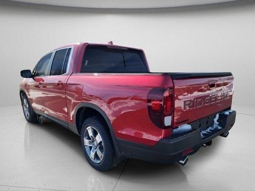 Radiant Red Metallic II 2026 Honda Ridgeline RTL