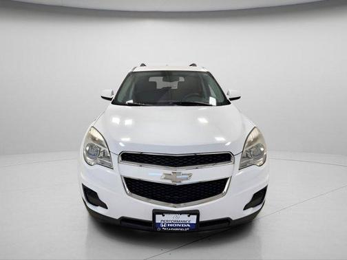 Summit White 2010 Chevrolet Equinox LT