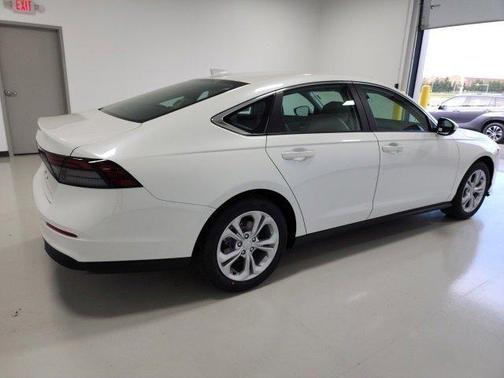 2024 Honda Accord LX 1.5T