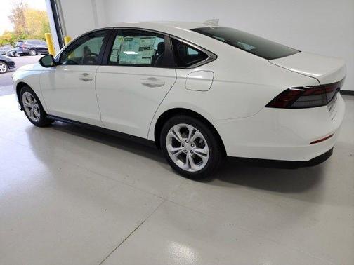 2024 Honda Accord LX 1.5T