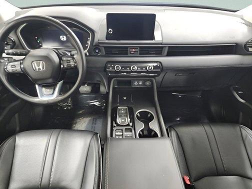 Gray 2023 Honda Pilot AWD Elite