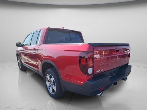 Radiant Red Metallic II 2026 Honda Ridgeline RTL