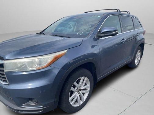 Shoreline Blue Pearl 2016 Toyota Highlander LE Plus