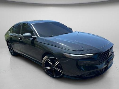 Crystal Black Pearl 2023 Honda Accord Hybrid Sport-L