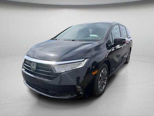 Crystal Black Pearl 2024 Honda Odyssey EX-L