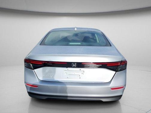 2025 Honda Accord LX 1.5T