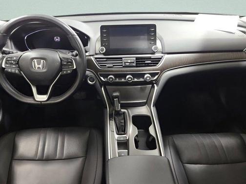 Platinum White Pearl 2020 Honda Accord EX-L 1.5T