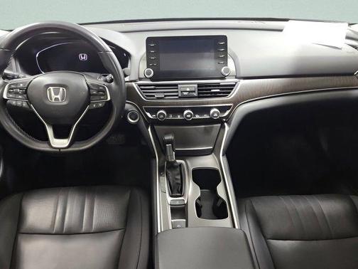 Platinum White Pearl 2020 Honda Accord EX-L 1.5T