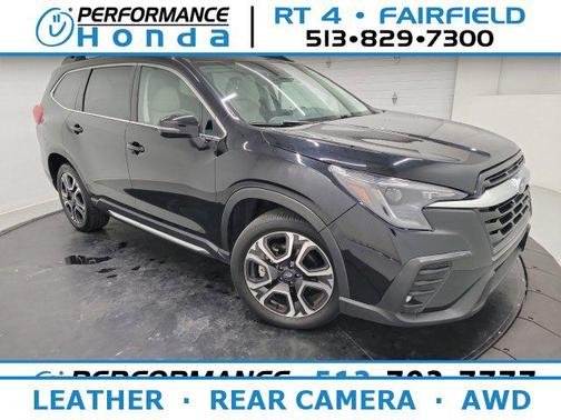 Crystal Black Silica 2023 Subaru Ascent Limited 8-Passenger