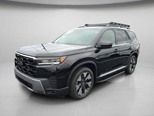 Crystal Black Pearl 2026 Honda Pilot Elite