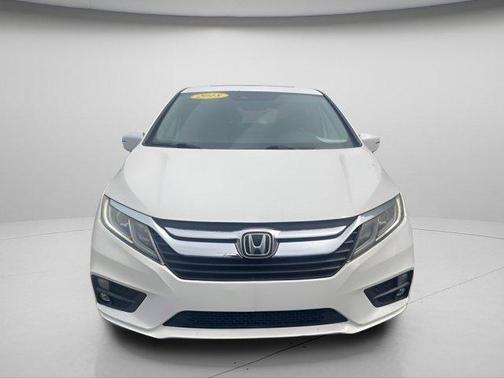 White Diamond Pearl 2018 Honda Odyssey EX-L