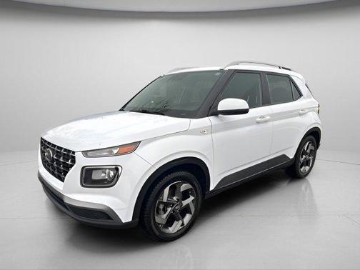 2021 Hyundai VENUE SEL
